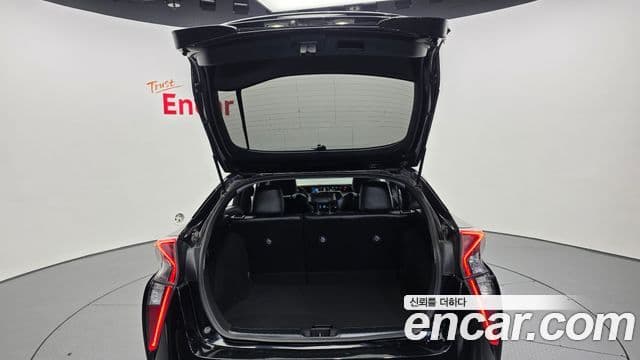 Toyota 프리우스 4세대 1.8 E, 2018 20