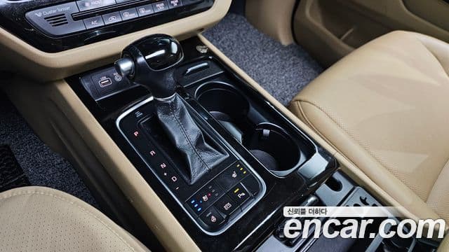 Kia All New Carnival Prestige, 2015 9