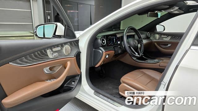Mercedes-Benz E-класс W213 Avantgarde, 2022 11