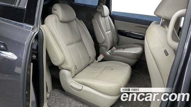 Kia All New Carnival Noblesse, 2016 12