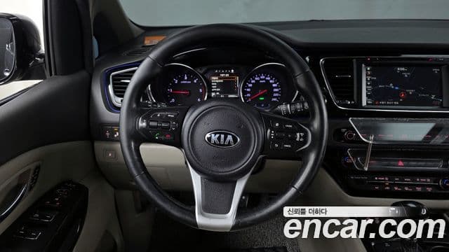 Kia All New Carnival Noblesse, 2016 13