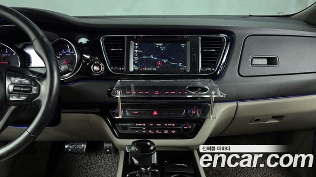 Kia All New Carnival Noblesse, 2016 14