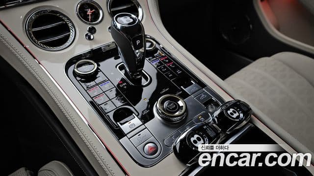 Bentley Continental GT 4세대 4.0 GTC Speed, 2025 9