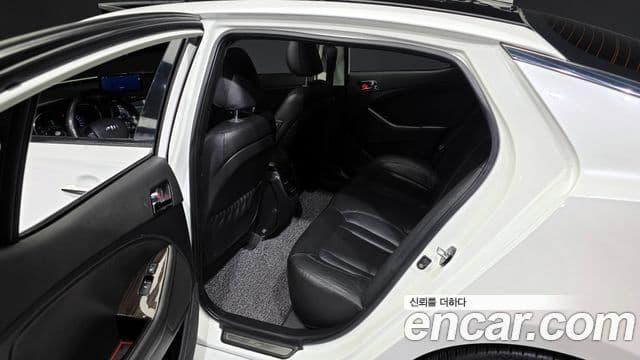 Kia K5 Noblesse, 2013 11