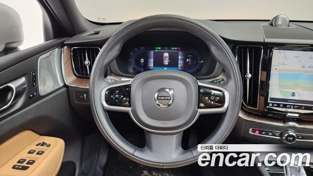 Volvo XC60 2세대 T8 Ultimate Bright, 2022 13
