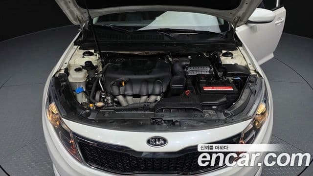 Kia K5 LPI Deluxe, 2011 6