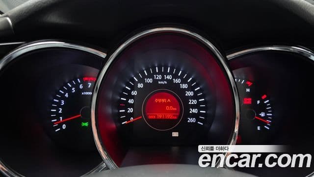 Kia K5 LPI Deluxe, 2011 8