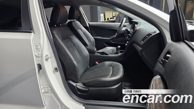 Kia K5 LPI Deluxe, 2011 11