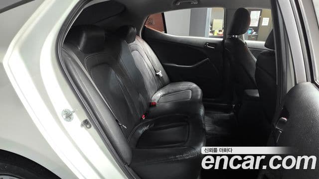 Kia K5 LPI Deluxe, 2011 12