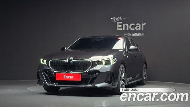 BMW 5시리즈 (G60) 520i M Sport, 2024 3
