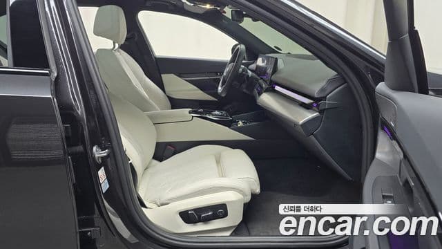 BMW 5시리즈 (G60) 520i M Sport, 2024 11