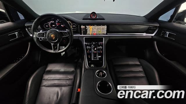 Porsche Panamera (971), 2018 7