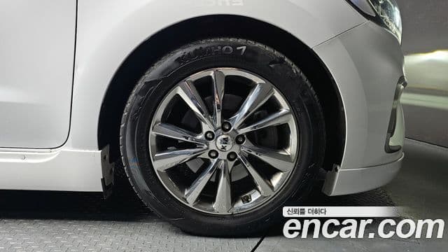 Kia The / новый New Carnival President, 2019 все фото