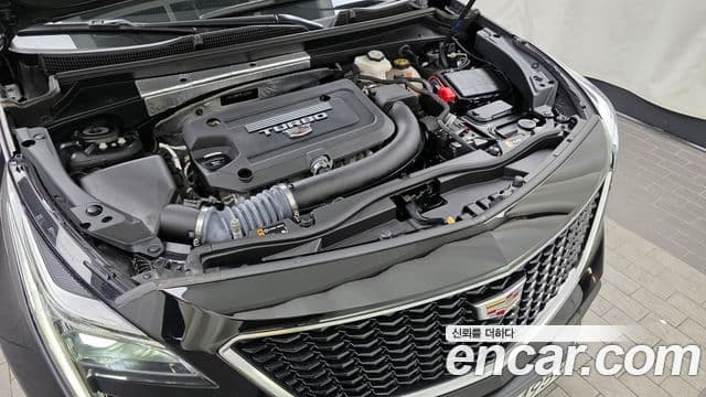 Cadillac XT4 2.0 Sport AWD, 2023 6