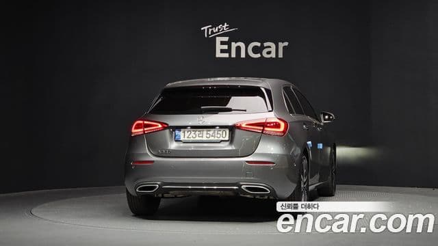 Mercedes-Benz A-класс W177 A220 хэтчбек, 2021 4