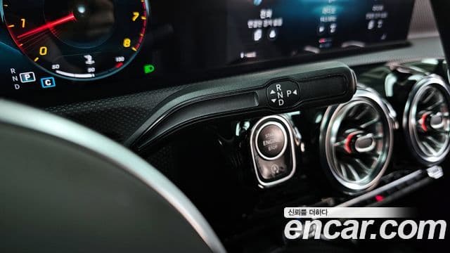 Mercedes-Benz A-класс W177 A220 хэтчбек, 2021 9