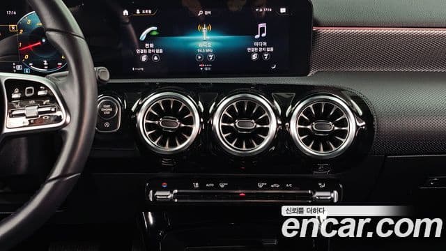 Mercedes-Benz A-класс W177 A220 хэтчбек, 2021 14