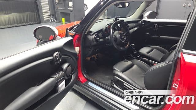 Mini Cooper 3세대, 2018 10