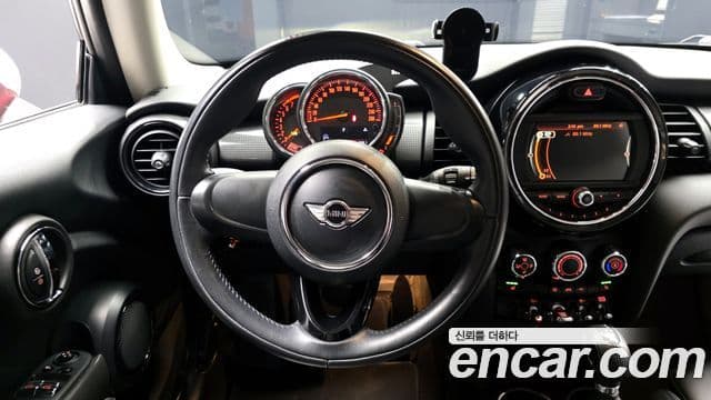 Mini Cooper 3세대, 2018 13