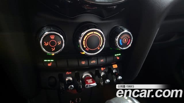 Mini Cooper 3세대, 2018 16
