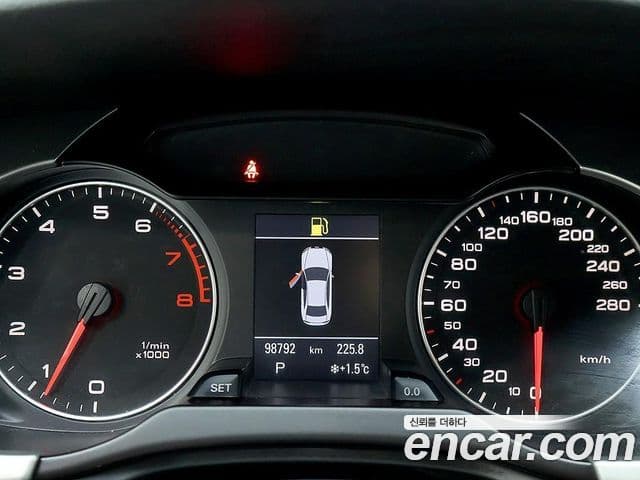 Audi New A4 B8, 2010 6