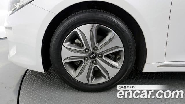 Kia K5 гибрид 2세대 Special, 2018 все фото