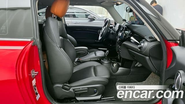 Mini Cooper 3세대, 2023 11