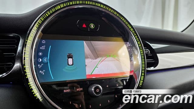 Mini Cooper 3세대, 2023 15