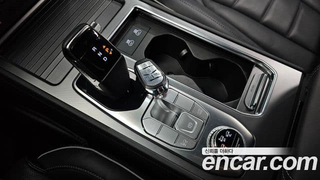 KG모빌리티(SsangYong) Rexton New Arena Noblesse, 2024 9