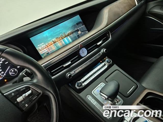 Genesis G90 Premium Luxury, 2021 10