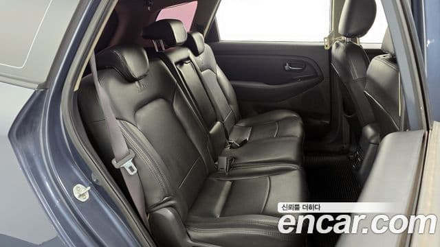 Kia All New Carens 1.7 VGT Deluxe, 2014 12