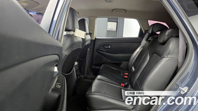 Kia All New Carens 1.7 VGT Deluxe, 2014 13