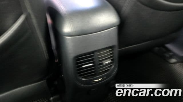 Kia All New Carens 1.7 VGT Deluxe, 2014 19