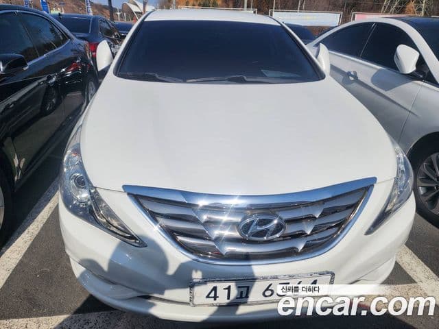 Hyundai YF Sonata люксовая версия, 2011 3