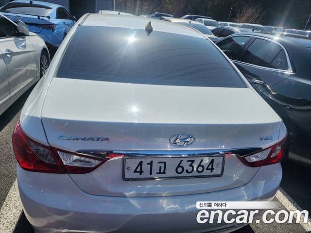 Hyundai YF Sonata люксовая версия, 2011 4
