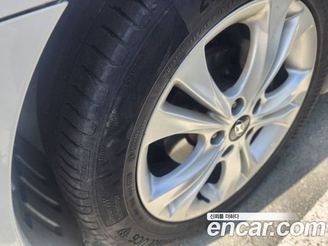 Hyundai YF Sonata люксовая версия, 2011 все фото