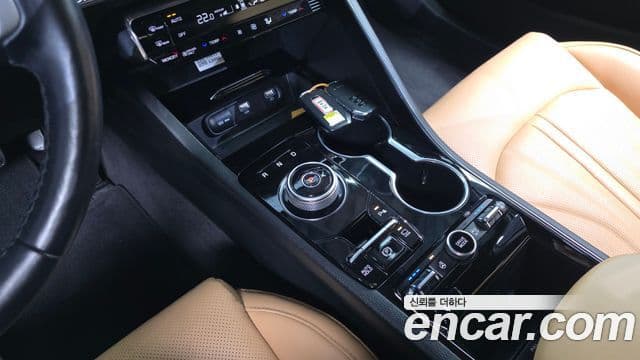 Kia K5 гибрид 3세대 Signature, 2023 9