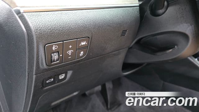 Kia K5 гибрид 3세대 Signature, 2023 17