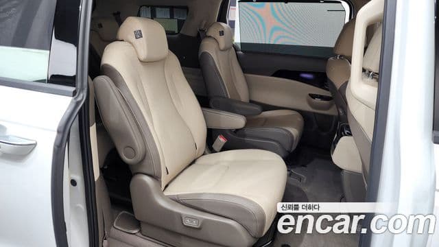 Kia Carnival 4세대 Signature, 2023 12