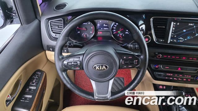 Kia All New Carnival Prestige, 2016 13