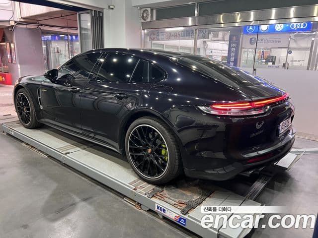 Porsche Panamera (971) 2.9 AWD E-гибрид Platinum Edition, 2023 2