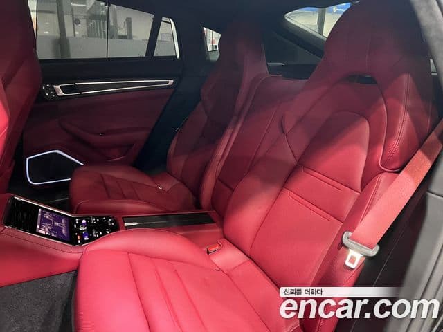 Porsche Panamera (971) 2.9 AWD E-гибрид Platinum Edition, 2023 9