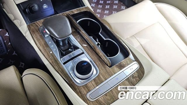 Kia The / новый K9, 2019 9