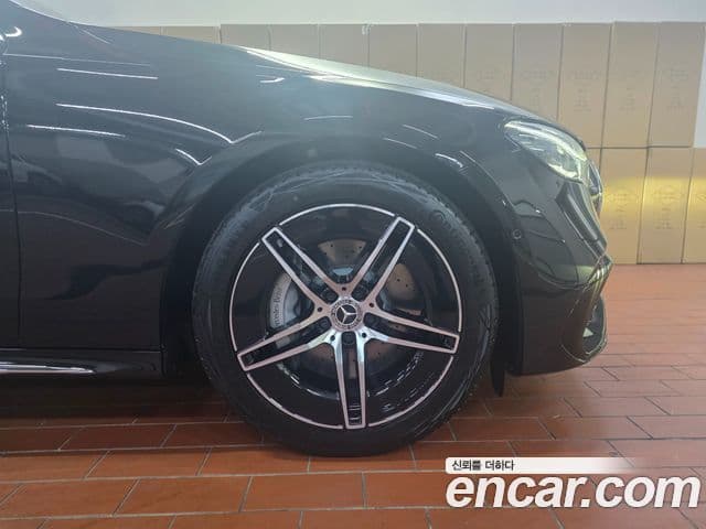 Mercedes-Benz E-класс W214 AMG Line, 2026 19