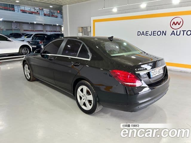 Mercedes-Benz C-класс W205 C200 d, 2016 3