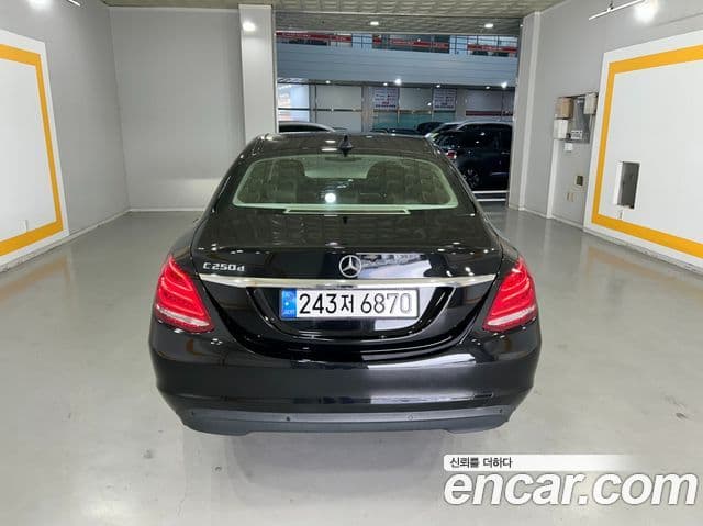 Mercedes-Benz C-класс W205 C200 d, 2016 4