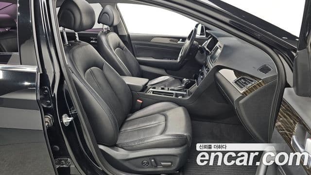 Hyundai LF Sonata Special, 2016 11