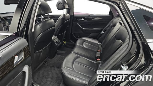 Hyundai LF Sonata Special, 2016 12