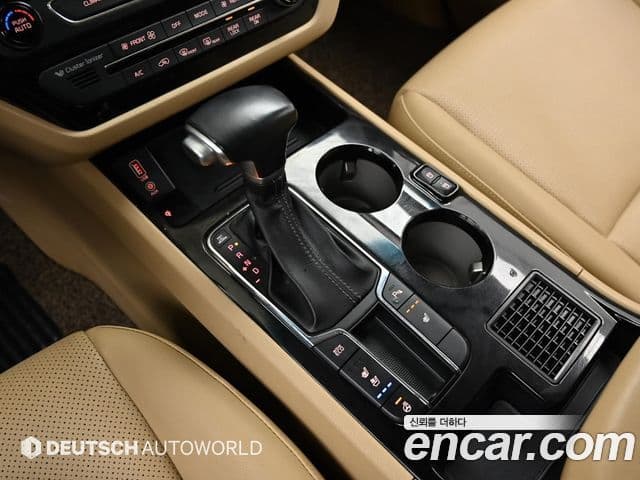 Kia The / новый New Carnival Luxury, 2019 9