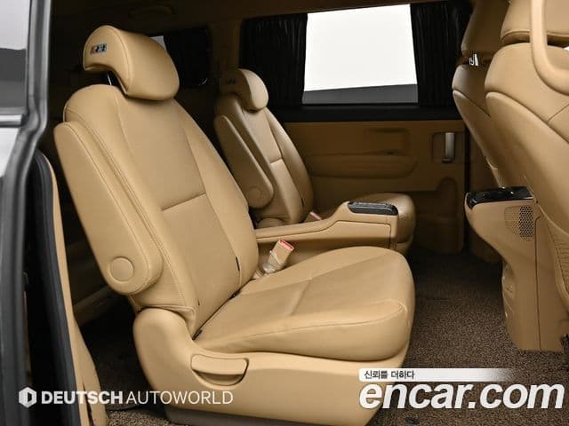 Kia The / новый New Carnival Luxury, 2019 12